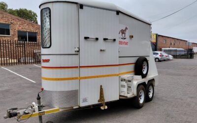 2016 Venter Royal Horse-Box (Spotless) for sale